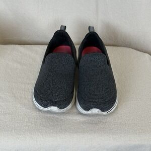 Skechers Women's Gray GOGA MAX slip on shoes 7.5